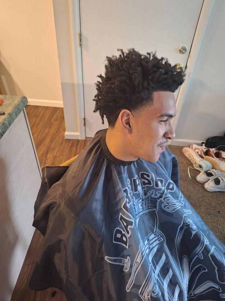 Side view of twists with a low taper